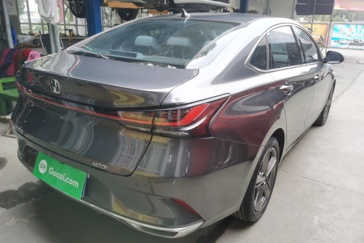 长安 锐程PLUS 2023款 1.5T DCT尊贵型车身外观7