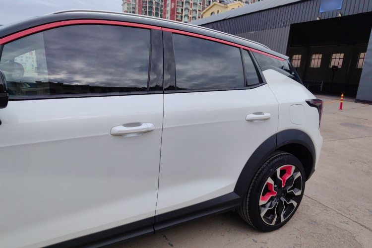 领克06 2020款 1.5T 耀Halo车身外观6008