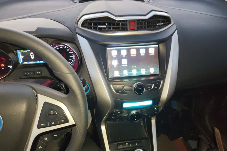 比亚迪 元新能源 2018款 EV360 智联炫酷型局部细节16