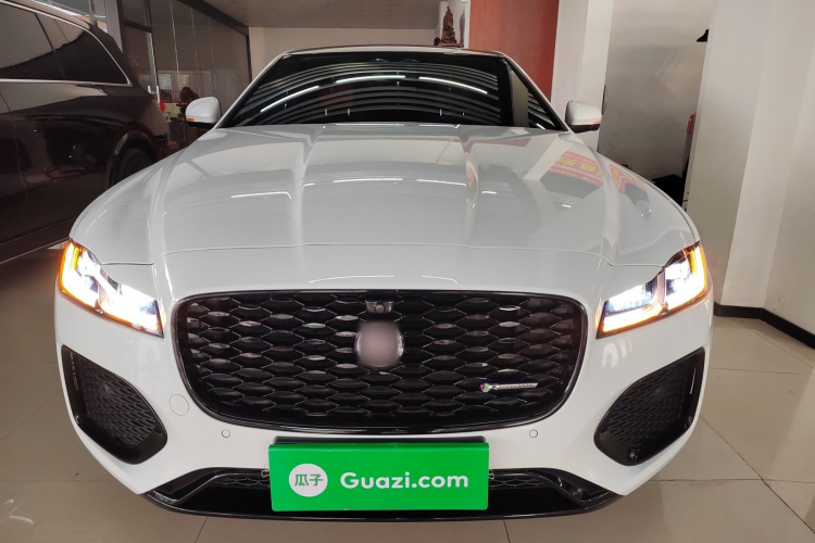 捷豹XFL 2021款 XFL 2.0T P250 四驱曜黑运动版车身外观2