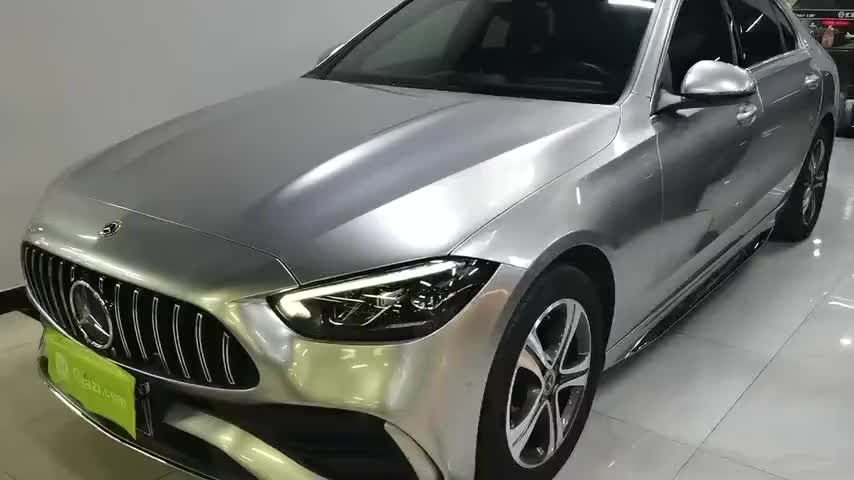 奔驰C级 2022款 C 200 L 运动版实拍1