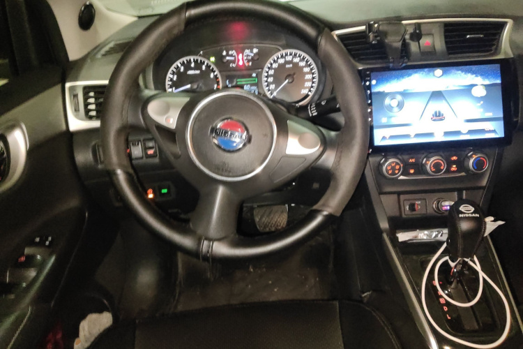 日产 轩逸 2022款 经典 1.6XE CVT舒适版中控内饰13