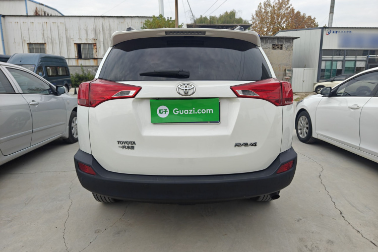 丰田 RAV4荣放 2015款 2.0L CVT两驱风尚版车身外观6004