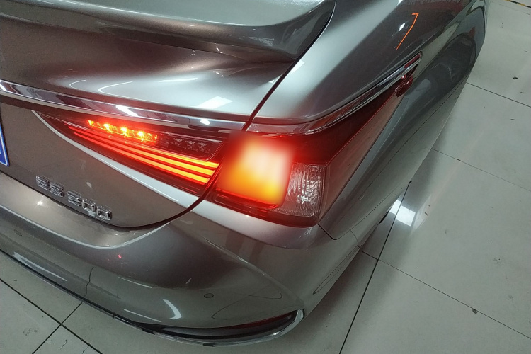 雷克萨斯ES 2021款 200 卓越版车身外观6006