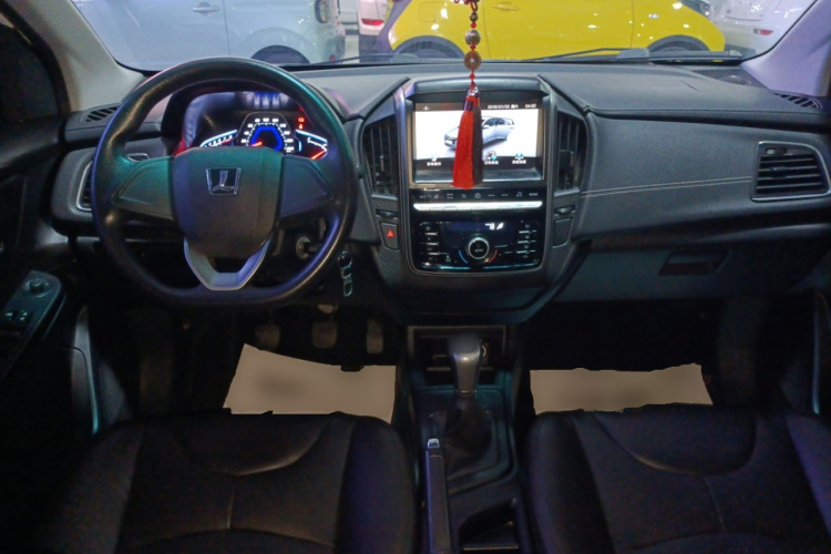 纳智捷 锐3 2016款 1.6L 手动智享型中控内饰12