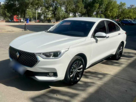 宝骏RC-6 2019款 1.5T 手动24小时在线豪华型