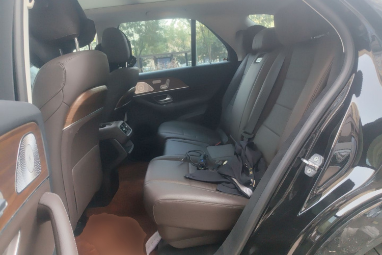 奔驰GLE新能源 2021款 GLE 350 e 4MATIC中控内饰21