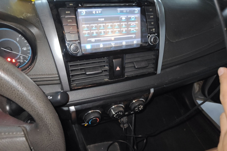 丰田 威驰 2014款 1.3L 手动型尚版局部细节16