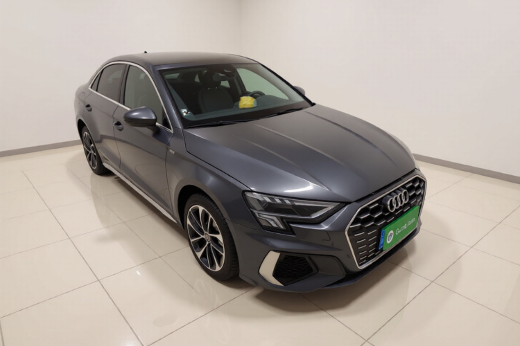 奥迪A3 2021款 A3L Limousine 35 TFSI 进取运动型车身外观3