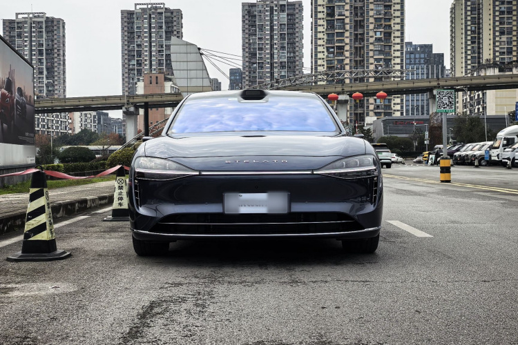 鸿蒙智行 享界S9 2025款 增程 Ultra车身外观6003