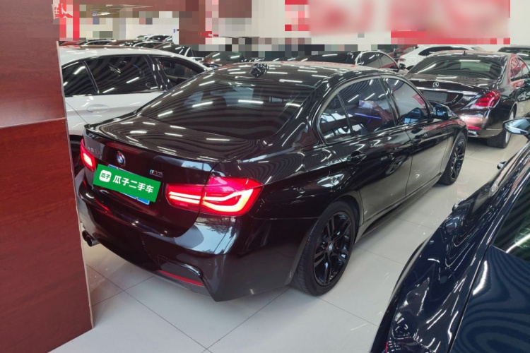 宝马3系 2018款 320Li 领先型M运动套装车身外观7