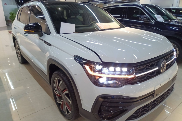 大众 途岳 2023款 300TSI 两驱月尊版车身外观3