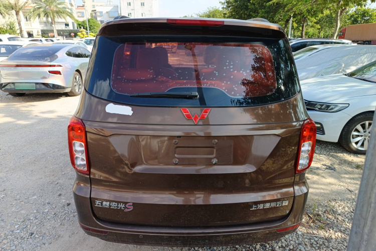 五菱汽车 五菱宏光 2018款 1.5L S舒适型L2B车身外观6