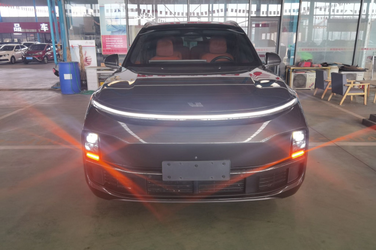 理想汽车 理想L8 2023款 Pro车身外观2
