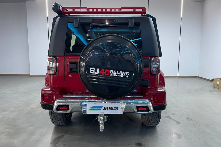 北京BJ40 2019款 2.3T 自动四驱城市猎人版旗舰型 国VI车身外观6005