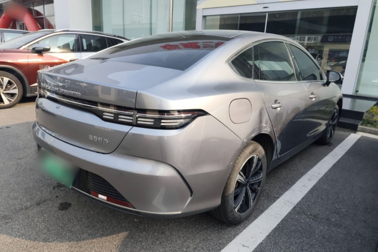 比亚迪 驱逐舰05 2023款 冠军版 DM-i 120KM 旗舰型车身外观7