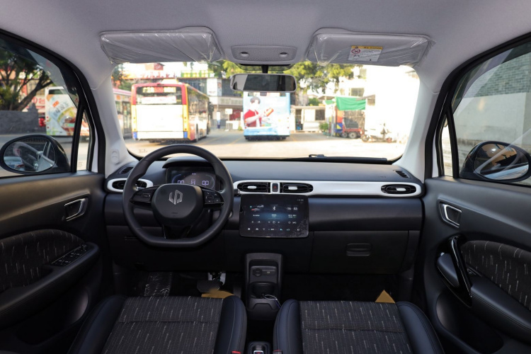 零跑汽车 零跑T03 2025款 310舒享版中控内饰7004