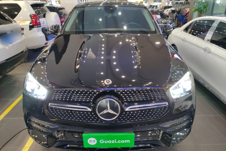 奔驰GLE 2022款 改款 GLE 350 4MATIC 轿跑SUV 豪华型车身外观2