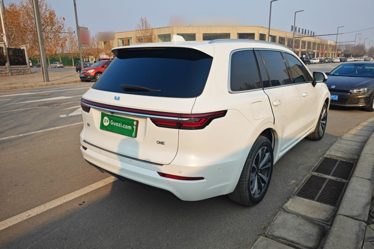 理想汽车 理想ONE 2021款 增程6座版车身外观7
