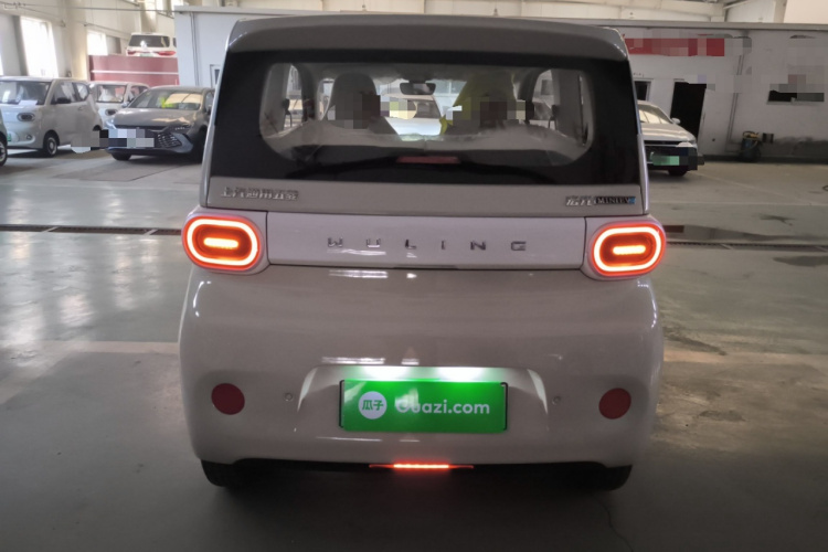 五菱汽车 宏光MINIEV 2024款 第三代 215km 青春版车身外观6