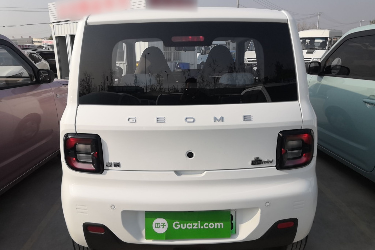 吉利银河 2024款 熊猫mini 200km 耐力熊车身外观6