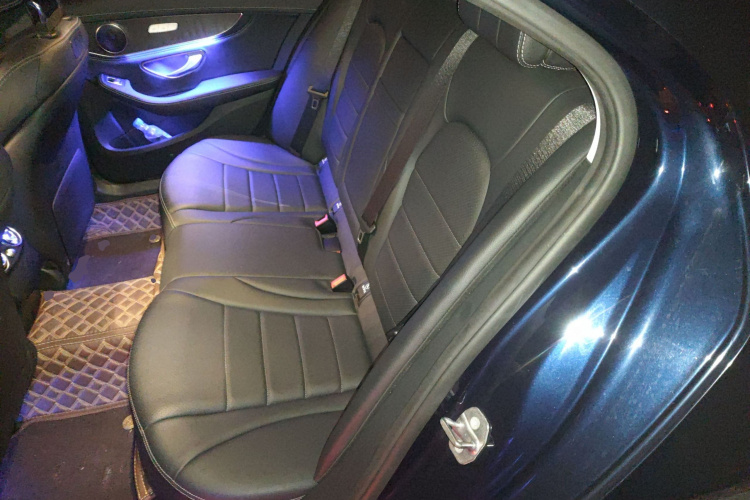 奔驰C级 2018款 C 200 L 运动版中控内饰21