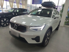 沃尔沃XC40 2024款 B4 四驱智远豪华版