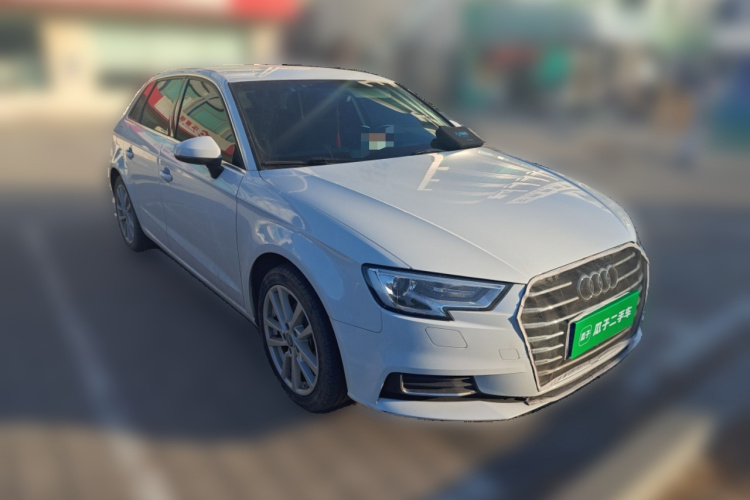 奥迪A3 2019款 Sportback 35 TFSI 进取型 国VI车身外观3