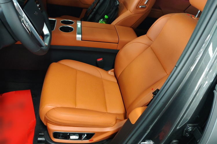 理想汽车 理想L7 2023款 Max中控内饰19