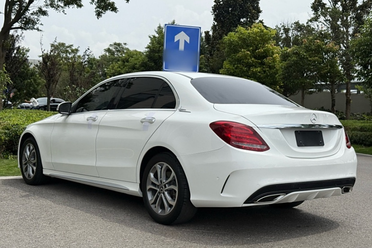 奔驰C级 2018款 C 180 L 时尚型运动版车身外观6004