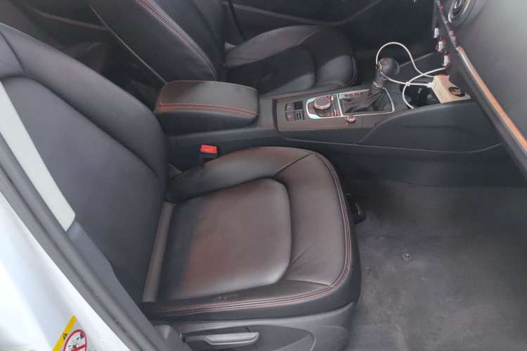 奥迪A3 2014款 Sportback 35 TFSI 自动进取型局部细节41