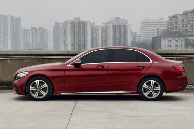 奔驰C级 2019款 C 260 L 运动版车身外观6006