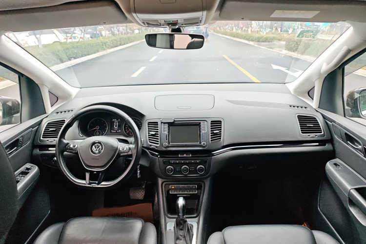 大众 夏朗 2018款 380TSI 尊享型 7座中控内饰7001