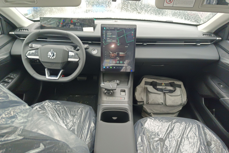 长安 逸动 2025款 蓝鲸 1.5T 500Bar尊贵型中控内饰7002