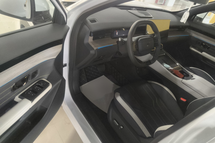 捷途山海L6 2024款 1.5TD DHT MAX中控内饰7003