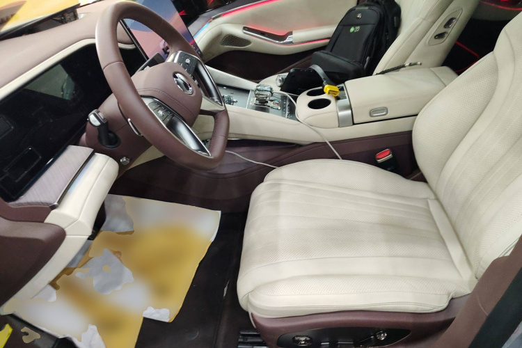 腾势Z9GT 2024款 1100四驱Ultra版中控内饰19