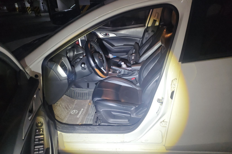 马自达3 昂克赛拉 2017款 三厢 1.5L 自动舒适型 国V中控内饰19