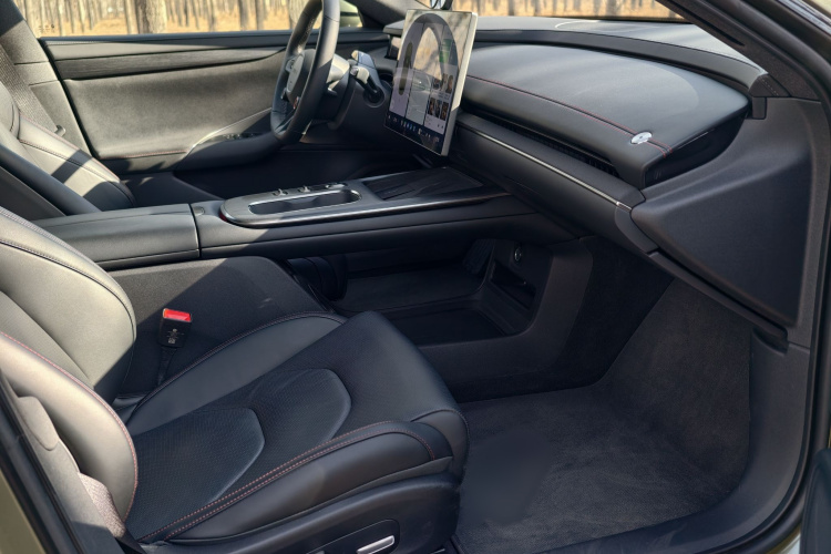 小米汽车 小米SU7 2024款 后驱长续航智驾版中控内饰7008