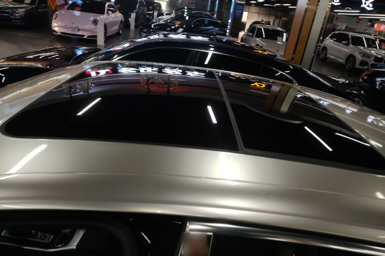 红旗H9 2022款 2.0T 智联旗畅版局部细节57