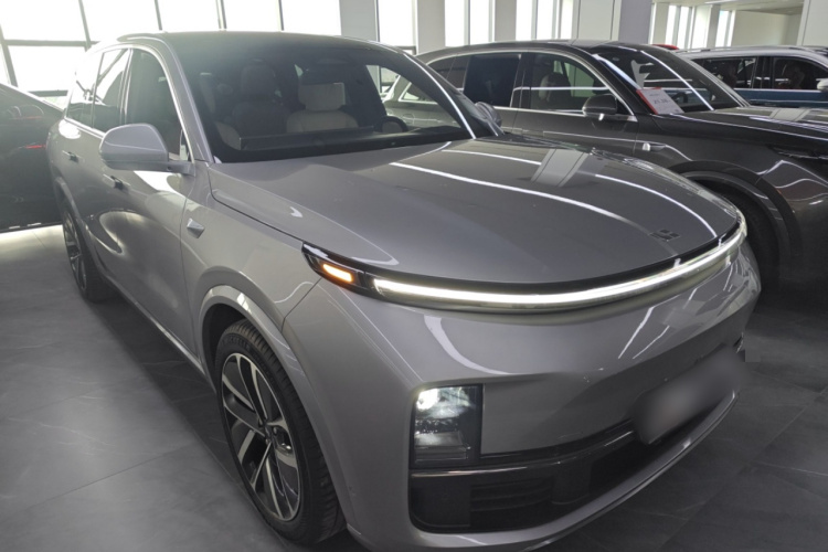 理想汽车 理想L8 2023款 Pro车身外观3