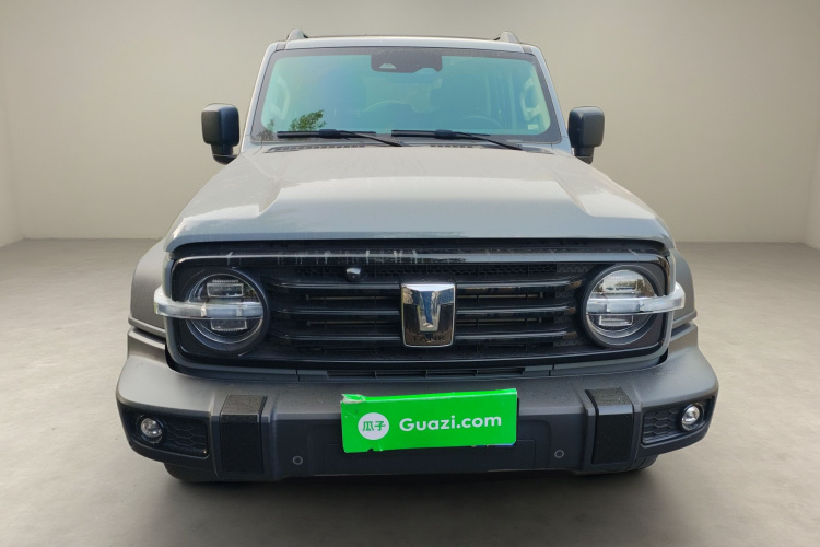 坦克300 2023款 越野版 2.0T 征服者车身外观2