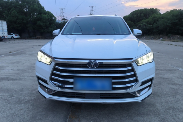 比亚迪 宋Pro 2019款 1.5T 自动精英型车身外观2