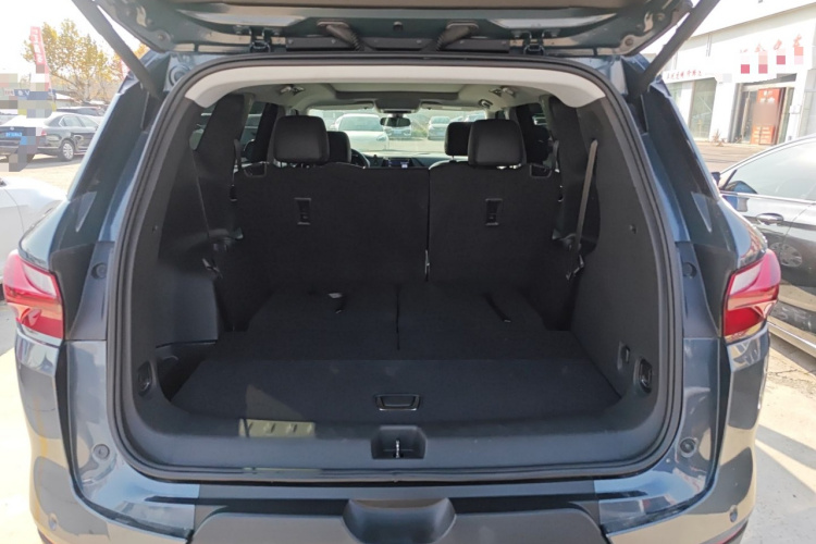 雪佛兰 开拓者 2020款 650T 7座 型版局部细节23