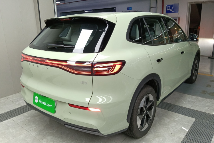 吉利银河 银河E5 2024款 440km 探索版车身外观6005