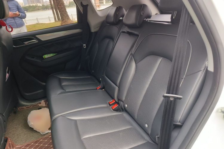 荣威RX5 2016款 20T 两驱自动互联网智享版中控内饰21