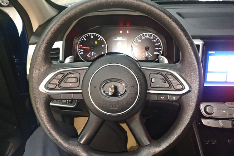 长城 炮 2020款 2.0T商用版自动柴油两驱精英型长箱GW4D20M局部细节13