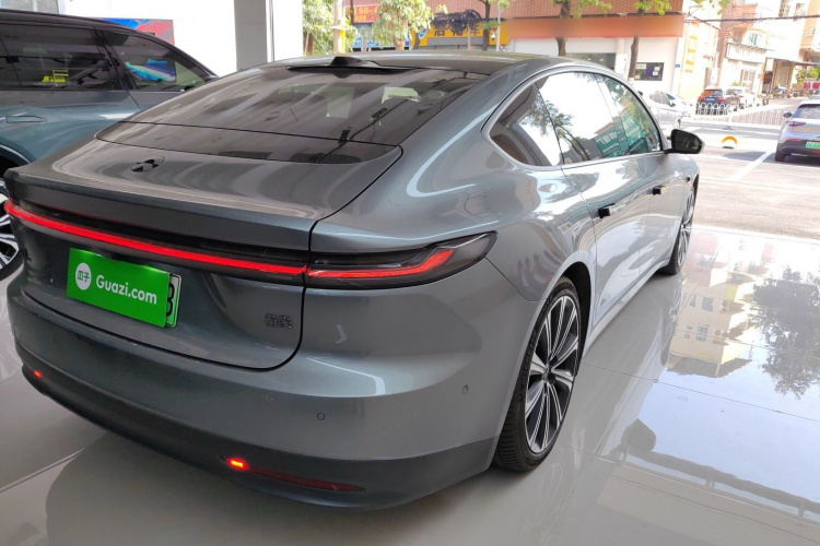 蔚来ET7 2024款 100kWh 行政签名版车身外观6005