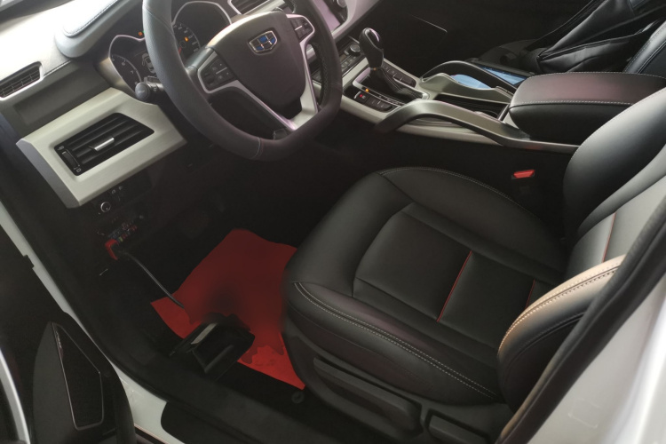 吉利汽车 博越 2018款 1.8TD 自动两驱智雅型中控内饰19