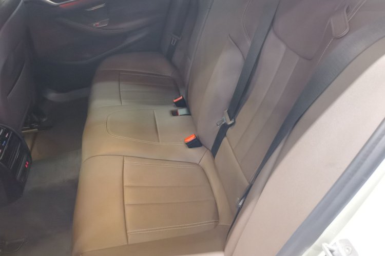 宝马5系 2020款 525Li M运动套装中控内饰21