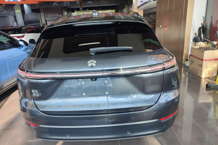 蔚来ES7 2022款 100kWh 首发版车身外观6